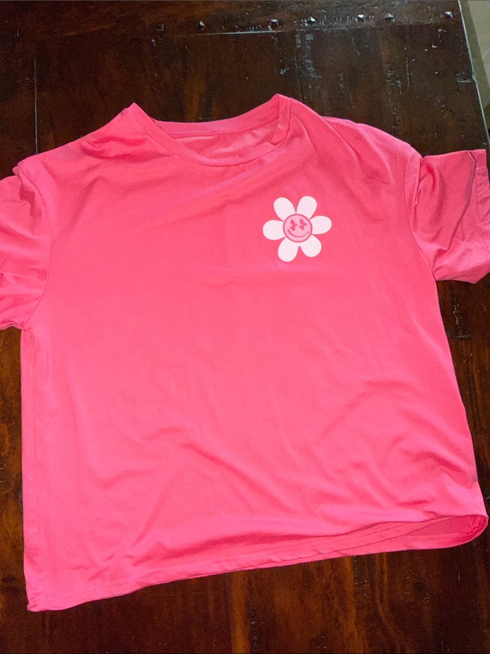 SHEIN Bright Pink Tee with White Daisy Graphic